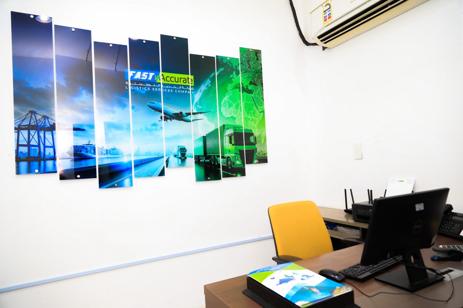 Operations desk in front of the Fast n Accurate multimodal wall panels